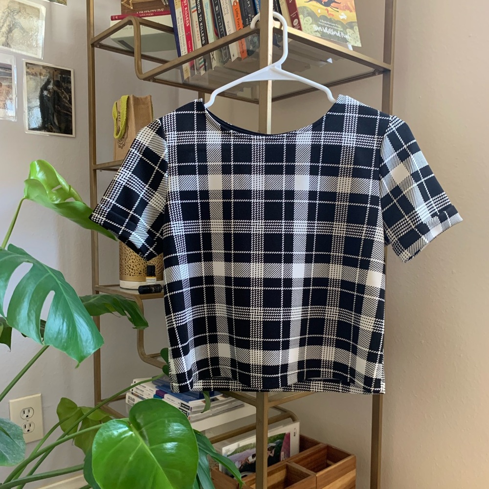 Forever 21 Black/White Plaid Crop Top